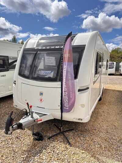 COACHMAN VISION 545, 2019 MODEL, 4 BERTH, FIXED ISLAND BED!!!