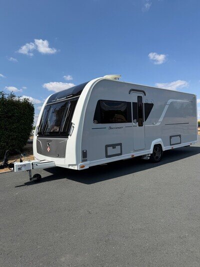 2016 Buccaneer Cutter 4berth caravan with motor mover stunning throughout!!