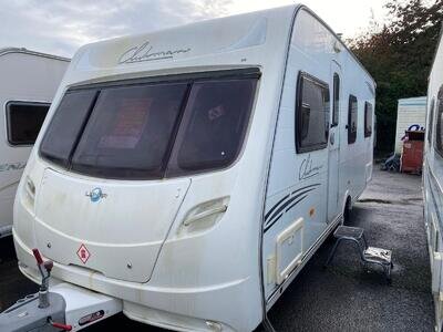 Lunar Clubman EB (2009) 4 Berth Fixed Bed Lunar Clubman EB (2009) 4 Berth Fixed Bed