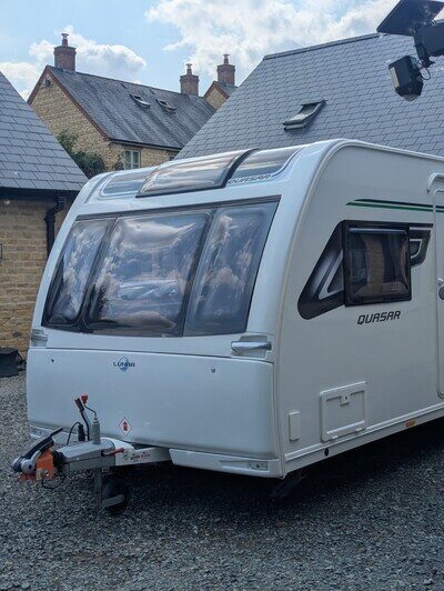 2019 (Reg2021) Lunar Quasar 660 4 Berth Twin Axle Fixed Bed End Washroom Caravan