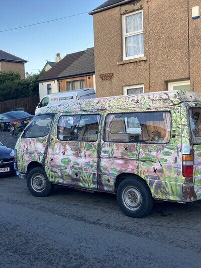 1994 Toyota Hiace Pop Top Camper Van - **needs engine repair**