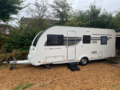Adria Altea Tamar 552DT 2017 - 6 berth family caravan