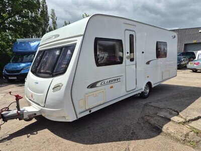 2012 Lunar Clubman Special Edition 4 berth Fixed bed end bathroom caravan Vgc...