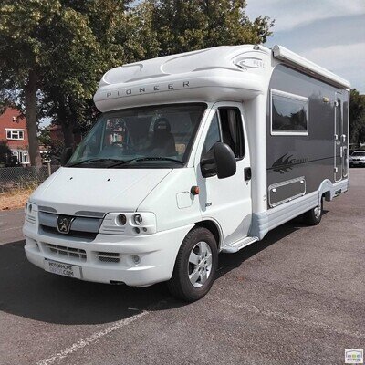 Autocruise Pioneer Perez, spacious 2 berth touring comfort