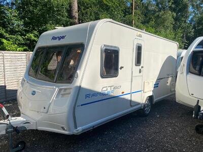 BAILEY RANGER GT 460/4 - FIXED BED - 4 BERTH - 2009 - MOVER & AWNING BAILEY RANGER GT 460/4 - FIXED BED - 4 BERTH - 2009 - MOVER & AWNING