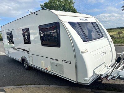 ADRIA ADORA DRAVA 4 BERTH , FIXED ISLAND BED !