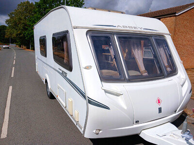 ABBEY GTS 416, 4 BERTH TOURING CARAVAN IN EXCELLENT CONDITION