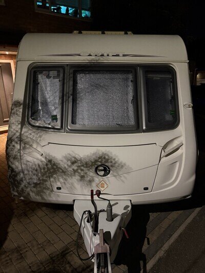 Swift Challenger 530 Caravan 4 Berth with Motor Mover