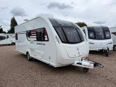 2016 SWIFT SPRITE LIFESTYLE 4 FB - 4 BERTH FIXED BED TOURING CARAVAN - MAJOR 4
