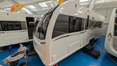 Brand New 2026 Bailey Alicanto Grande Deluxe Porto 4 Berth R Island Bed £41,144