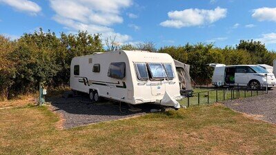 2012 Bailey Retreat Willow 4 Berth Twin Axle Caravan Fixed Island Bed 8ft Wide