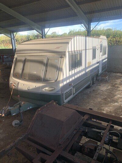 Avondale 6400 Landranger 4 Berth Twin Axle Caravan