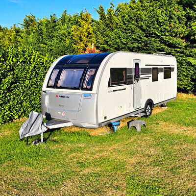 Adria Alpina Missouri 613UC Silver 2018. 4 Berth Fixed Bed
