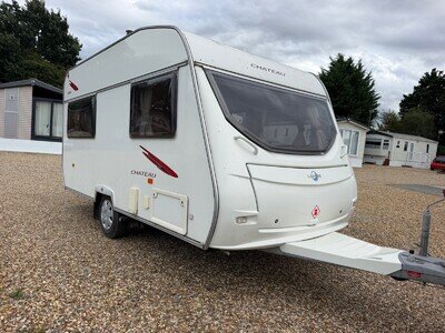 2008 Lunar Chateau 4 berth Single Axle Touring Caravan + Motor Mover Fixed Bed
