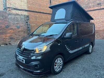 2018 68 Renault Trafic Sport SWB 4 Berth Campervan Diesel Heater Solar Black FSH