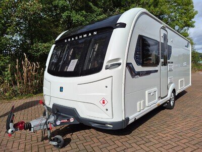 2020 Coachman VIP 575 - Island Bed, One Previous Owner, Solar & Auto Motor Mover
