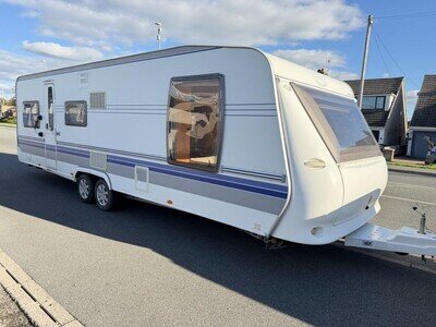 2007 HOBBY 700 island bed