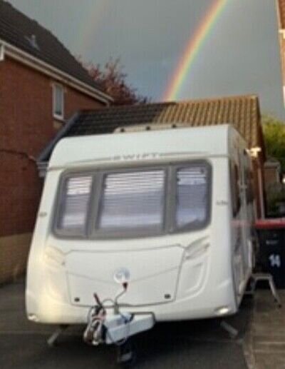 Swift challenger 4 Berth caravan with fixed bed. Swift challenger 4 Berth caravan with fixed bed.