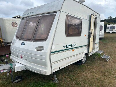 LUNAR ARIVA - 2004 - 2 BERTH LIGHTWEIGHT CARAVAN (awaiting preparation)