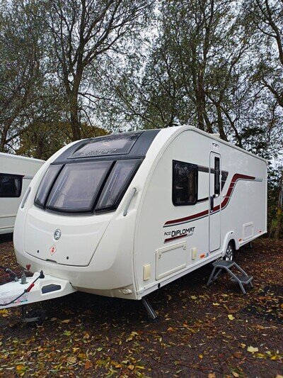 ISLAND BED SWIFT ACE 2017 TOURING CARAVAN FULLY SERVICED PART EXCHANGE WELCOME