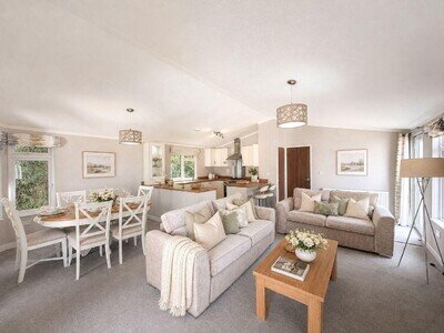 Omar Westfield in Sandown - Lodge / Caravan