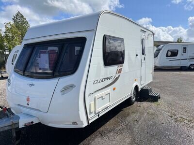 2 BERTH LUNAR CLUBMAN CK 2012&FITTED WITH A MOTOR MOVER&ALDLE HEATING&WARRANTY 2 BERTH LUNAR CLUBMAN CK 2012&FITTED WITH A MOTOR MOVER&ALDLE HEATING&WARRANTY