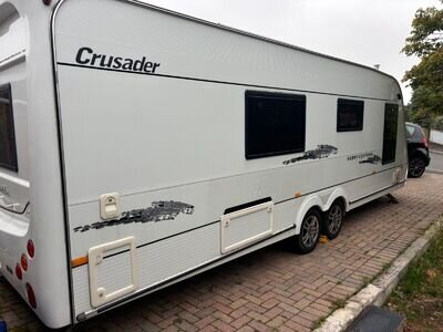 2008 Elddis Crusader Super Cyclone 4-Berth Twin-Axle Caravan, With Motor Movers 2008 Elddis Crusader Super Cyclone 4-Berth Twin-Axle Caravan, With Motor Movers