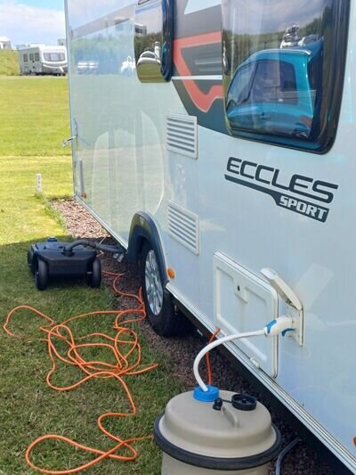 4 berth caravan fixed bed 4 berth caravan fixed bed