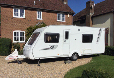 2009 - Swift Charisma 550 - Fixed Bed. Motor Mover. 4 berth. 2009 - Swift Charisma 550 - Fixed Bed. Motor Mover. 4 berth.