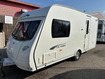 Lunar Ultima 462 2 berth 2011 mover ***GREAT CONDITION*** Lunar Ultima 462 2 berth 2011 mover ***GREAT CONDITION***