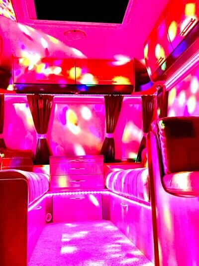Spotlessly CLEAN 4 Berth Caravan + Awning + 32” TV + Stereo + New Carpet + Alarm Spotlessly CLEAN 4 Berth Caravan + Awning + 32” TV + Stereo + New Carpet + Alarm