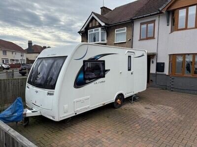 Lunar Ultima - 2 berth touring caravan - 2017 Lunar Ultima - 2 berth touring caravan - 2017