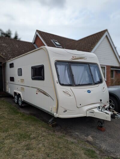 Bailey Senator Carolina 6 Berth caravan - Fixed bunks Bailey Senator Carolina 6 Berth caravan - Fixed bunks