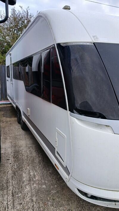 Hobby Caravan 700 Premium 2013 Hobby Caravan 700 Premium 2013
