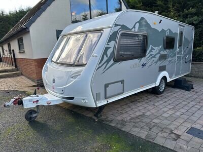 VERY NICE 2009 STERLING EMERALD ELITE CARAVAN 4 BIRTH WELL MAINTAINED NEW AWNING VERY NICE 2009 STERLING EMERALD ELITE CARAVAN 4 BIRTH WELL MAINTAINED NEW AWNING