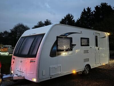 2017 lunar ultima 4 berth with motor mover 2017 lunar ultima 4 berth with motor mover
