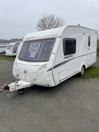 Swift Freestyle 460 2 Berth Caravan Swift Freestyle 460 2 Berth Caravan