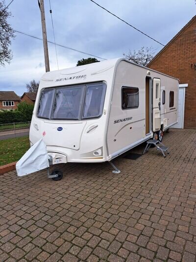 Bailey Senator Louisiana Series 6 Caravan - 4 berth, fixed bed, twin axle Bailey Senator Louisiana Series 6 Caravan - 4 berth, fixed bed, twin axle