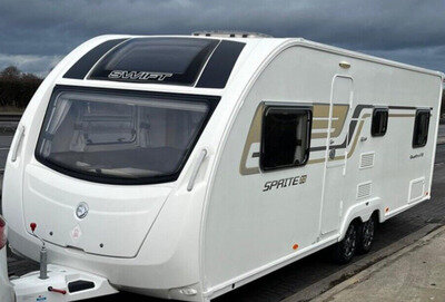 2014 swift sprite quattro ew 6 berth caravan fixed Bed and Awning 2014 swift sprite quattro ew 6 berth caravan fixed Bed and Awning