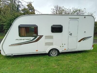 SWIFT SPRITE musketeer 470/5 lightweight 5 berth caravan 2011 ( TRIPLE BUNK ) SWIFT SPRITE musketeer 470/5 lightweight 5 berth caravan 2011 ( TRIPLE BUNK )