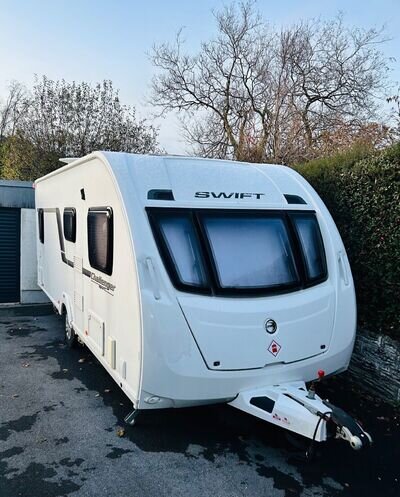 2012 Swift Challenger Sport 554 - 4 Berth, fixed double bed 2012 Swift Challenger Sport 554 - 4 Berth, fixed double bed