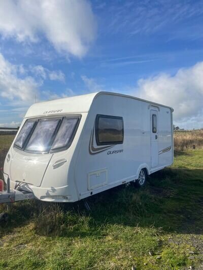 2013 Lunar Quasar 462 2 berth touring caravan 2013 Lunar Quasar 462 2 berth touring caravan