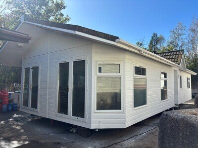 Lisset Utopia 3 Bedroom Twin Unit Offsite free delivery