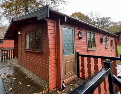 PINELOG LODGE - 28X20- 2 BED - TIMBER CLAD - OFF SITE SALE