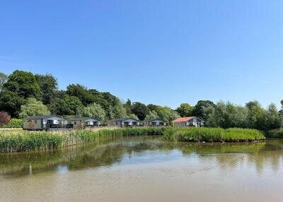 The waterfront in Holbeach - Lodge / Caravan