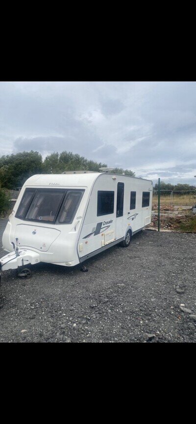 Elddis 4 berth caravan Crusader aurora fixed bed kamp air awning motor mover Elddis 4 berth caravan Crusader aurora fixed bed kamp air awning motor mover