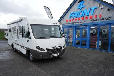 Pilote Explorateur G742 DIAMOND EDITION FIAT 4 BERTH 4 TRAVEL SEAT MOTORHOME