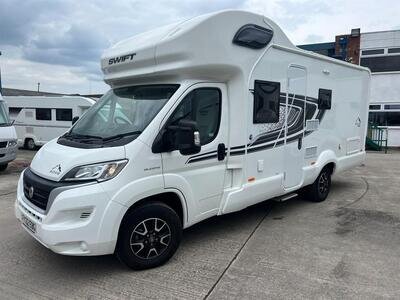 Swift Edge 494 4Berth 4 Belts Island Bed