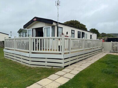 Lyon’s Parc Caerelwan, Talybont * Carnaby Lifestyle * 2017 * 3 Bed *