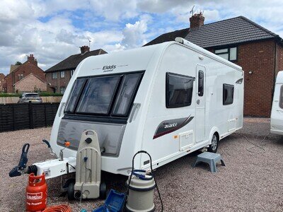 2014 Elddis Avante 574 fixed Single Beds vgc Pull out canopy Motor Mover extras 2014 Elddis Avante 574 fixed Single Beds vgc Pull out canopy Motor Mover extras